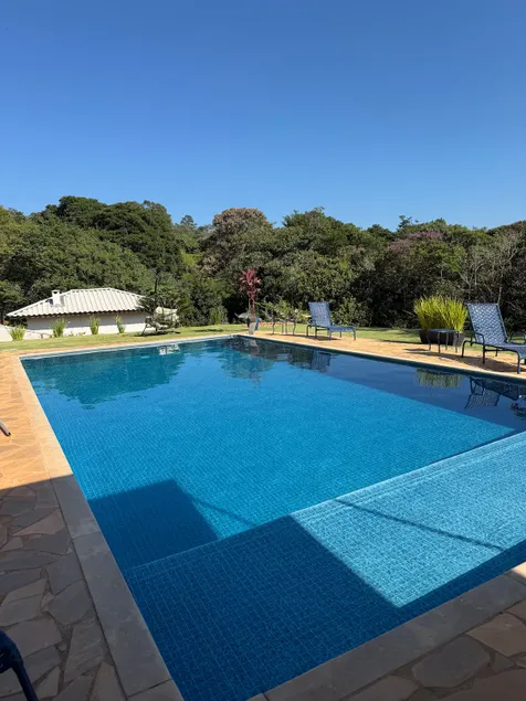 Farm with heated pool. - Image 1