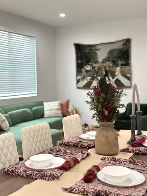 4 Bed New/Pet friendly/with Garage close to Disney - Image 1