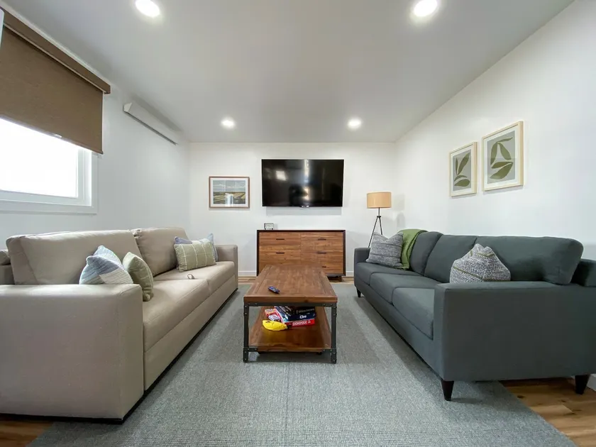 The 605 House - Image 1