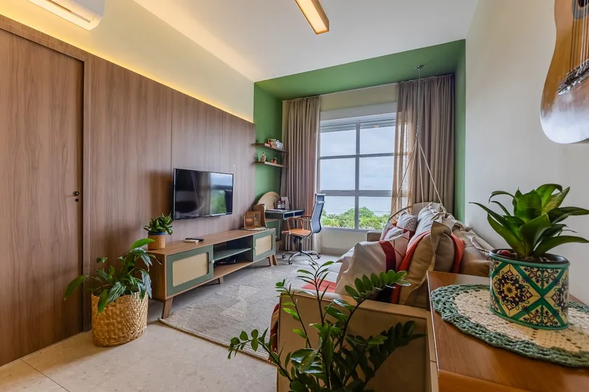 Sophistication and Panoramic View with Air Conditioning - Image 1
