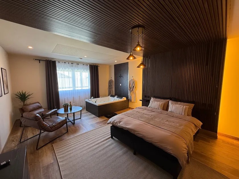 The Relax - Image 1