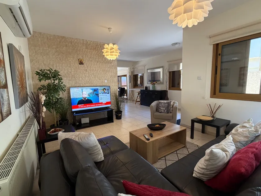 Alkinoou Residence - Image 1