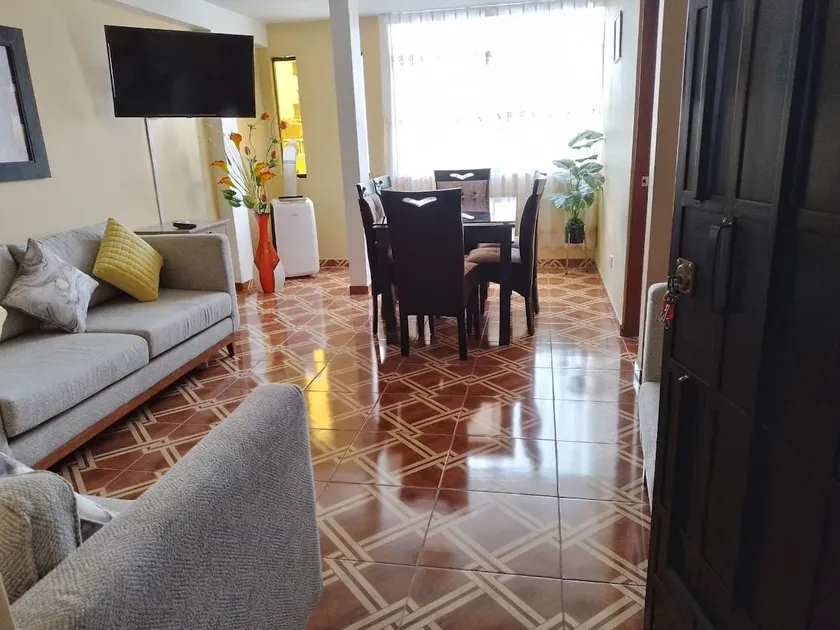 Top floor Condo 2 Bed 1 Bath Apt. Videna San Luis - Image 1