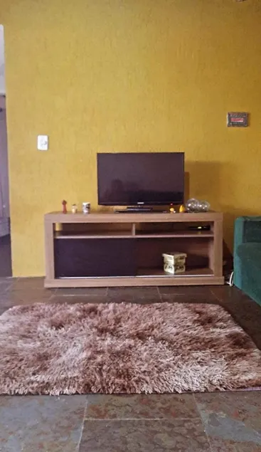 Rent a house with pool in Itaúna - Image 1