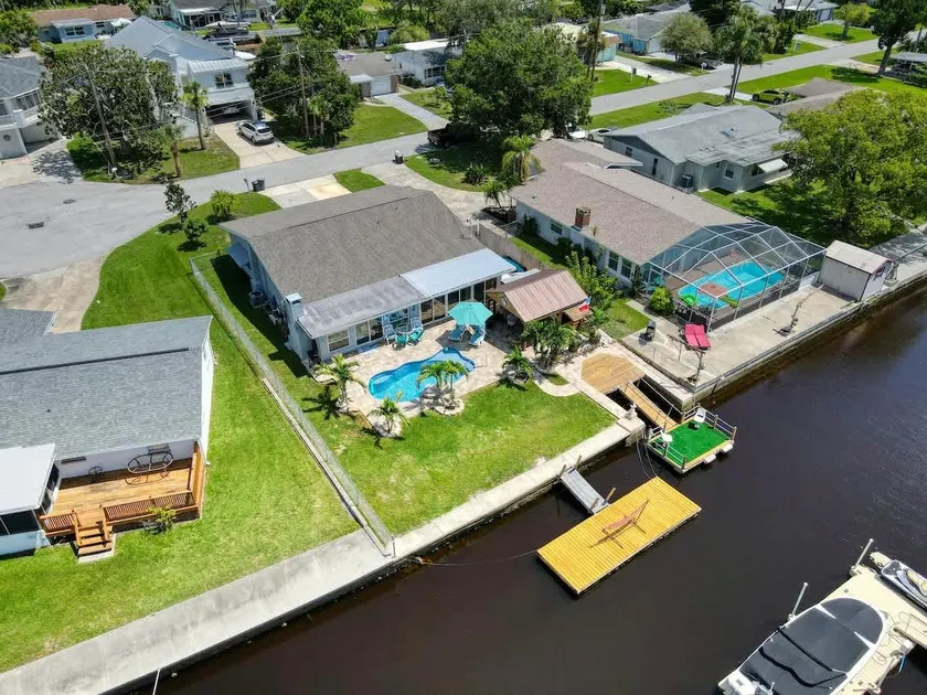 3BR Waterfront + Private Pool | Port Richey - Image 1