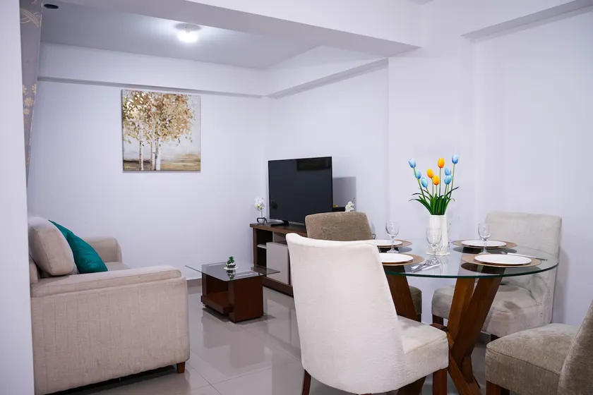 Trujillo apartment near Plaza Mall - Image 1