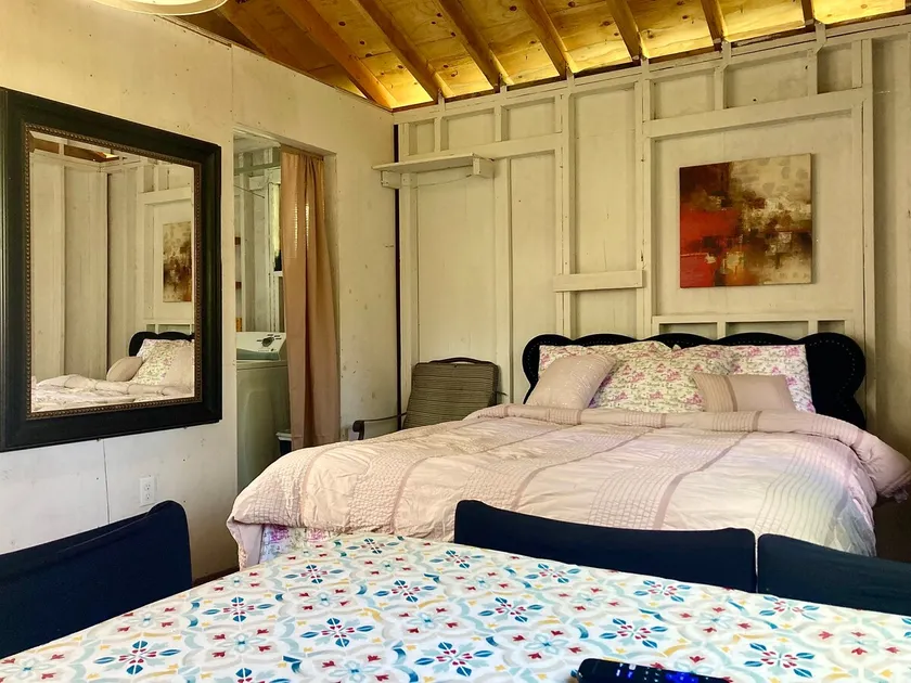 Ohana Cabin Near Volcano with Wifi/Hot shower - Image 1