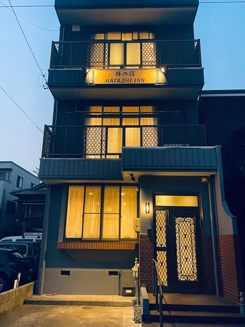 6 minutes from Hibiya subway station. Modern Japanese style. Single house for rent. 2 bathrooms. 2 toilets. 2 parking spaces. - Image 1