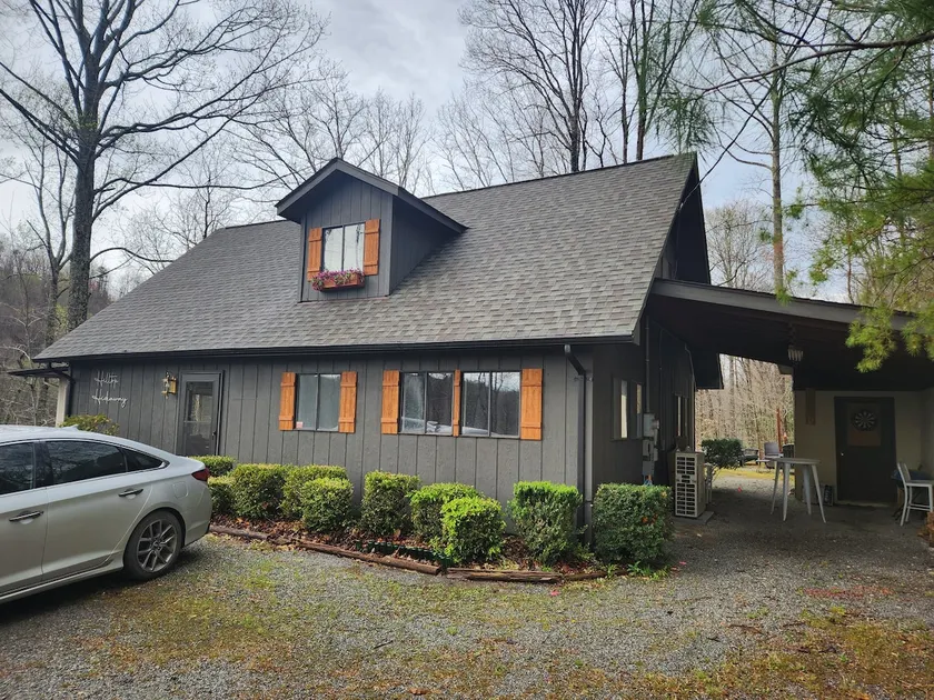 Hilltop Hideaway - Image 1
