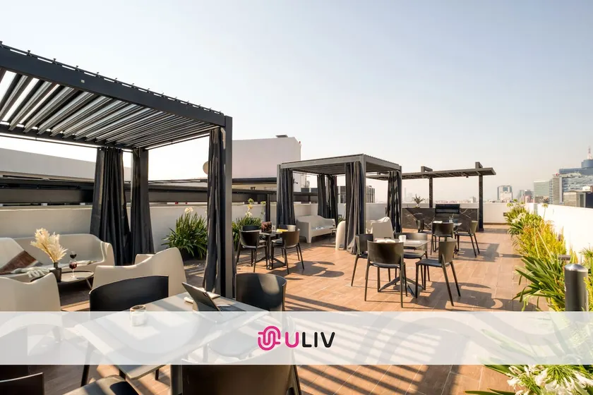 Chic & Equipped Apt | Rooftop+Gym+B/Center+Lounge - Image 1