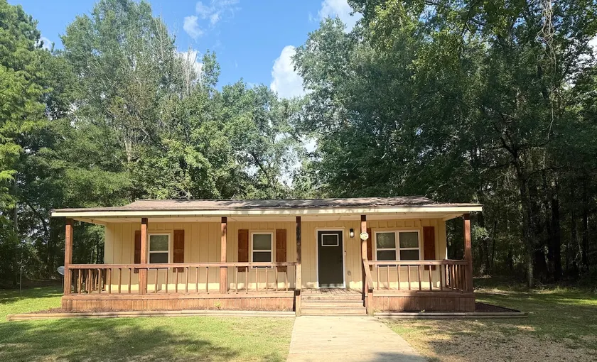 Cabin Feel - Image 1