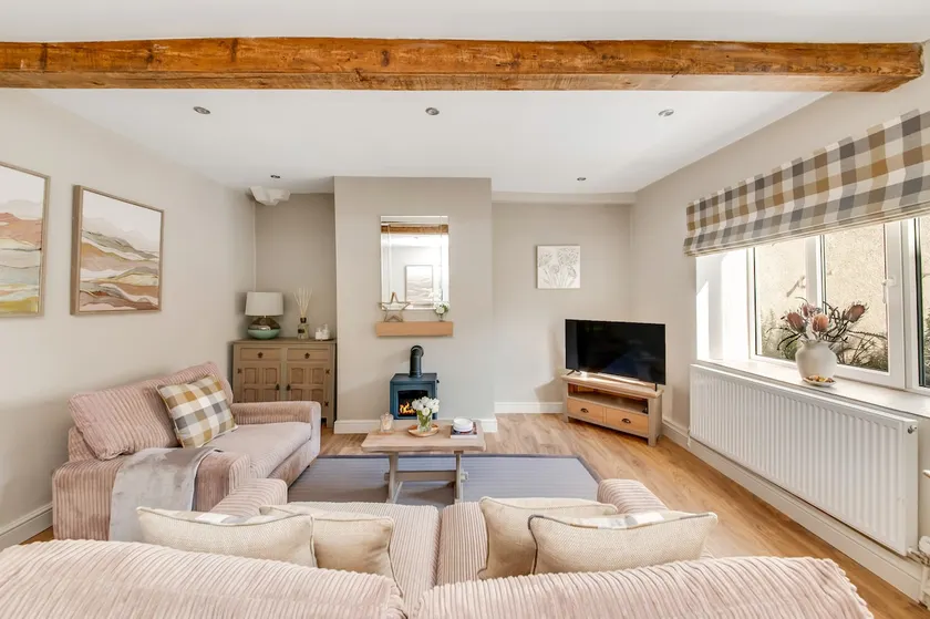 Star Cottage, two mins walk to Slaithwaite - Image 1