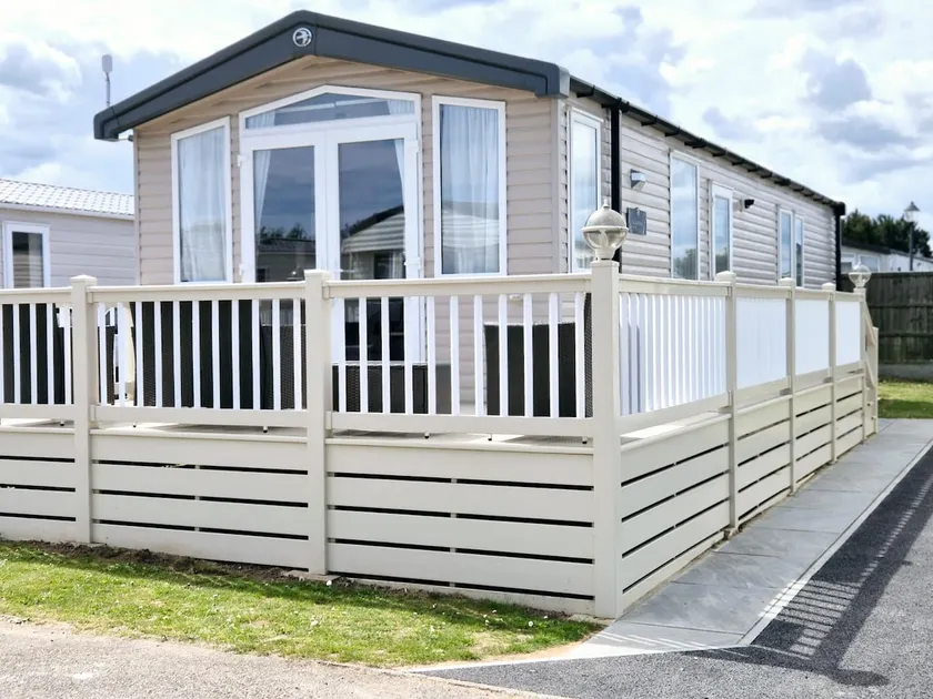 Birchington Vale - Luxury 3 bed, Pet friendly & Family Friend - Image 1