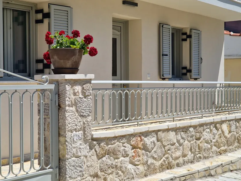 Agalia house - Image 1