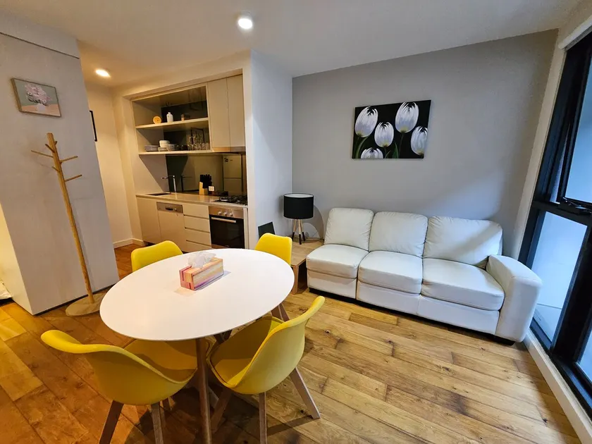 HAWTHoRN HAVEN - COMFY, COSY & CeNTRAL! - Image 1