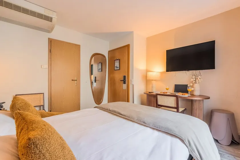Modern Suite - AC 1BR/4P - Geneva - Image 1