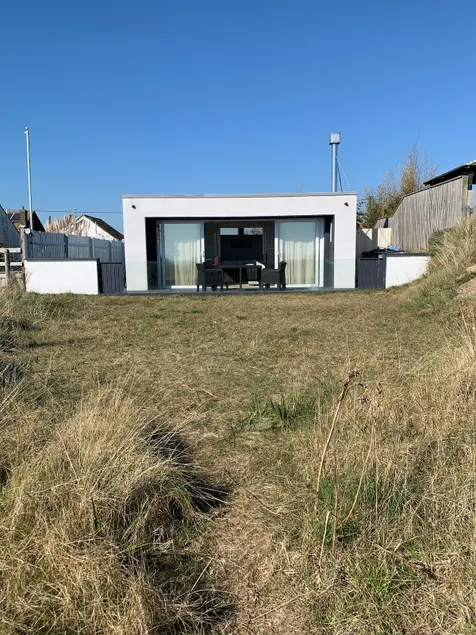 Beach house - Image 1