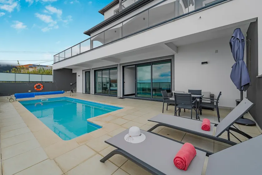 A&M House - Image 1
