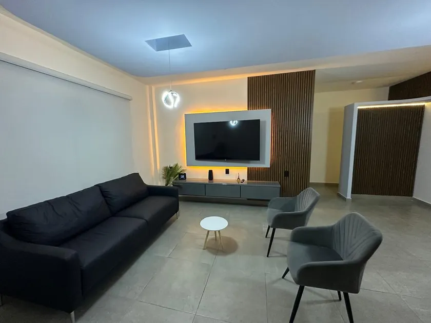 Luxury house in the center - esplanade, safe, 36 amenities. - Image 1