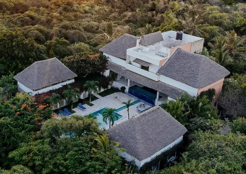 Al Hamra Villa Watamu 4B/R+Beach access+Chef - Image 1