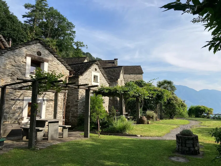 Rustico dans charmant hameau vue lac Verzasca - Image 1