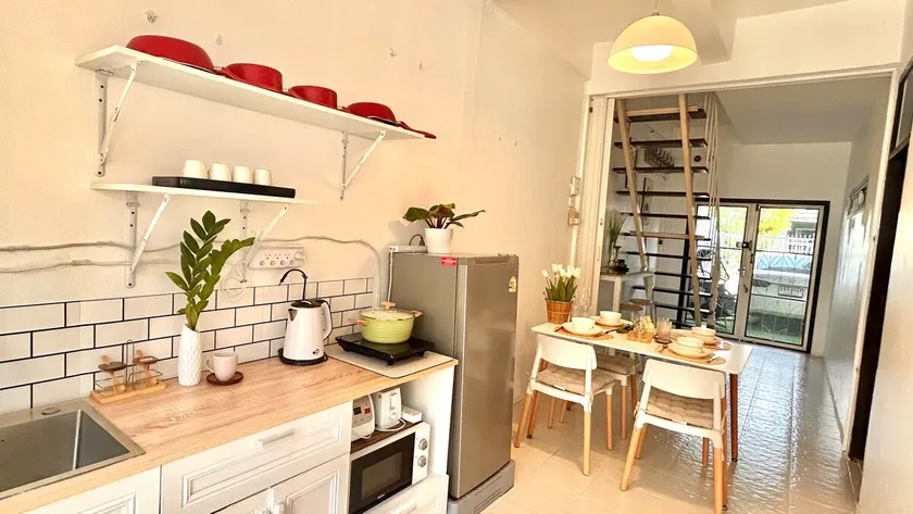 5BR HouseNearBTS Kasetsart Sleeps9Free Parking Pet - Image 1
