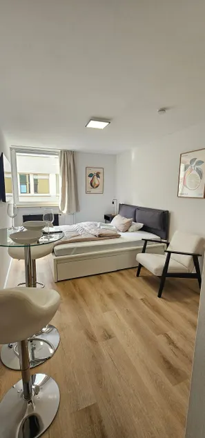 ☆WOW! Stylish Studio in Centre Near University☆ - Image 1