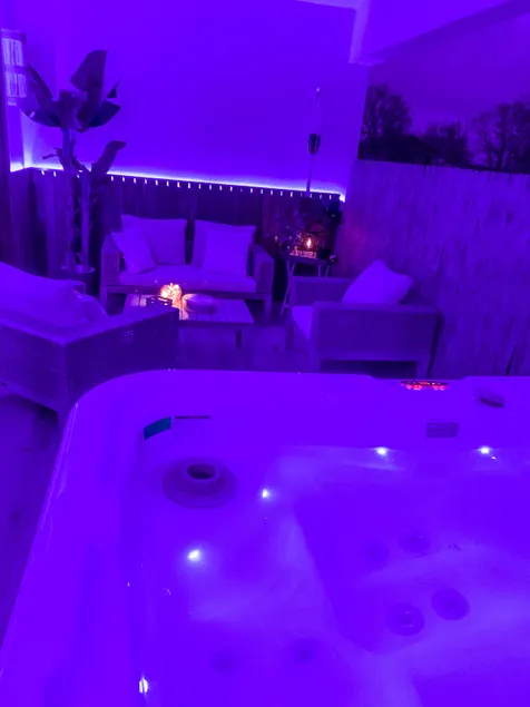 ”The Pink Cocoon: Jacuzzi, Dream and Sweetness” - Image 1