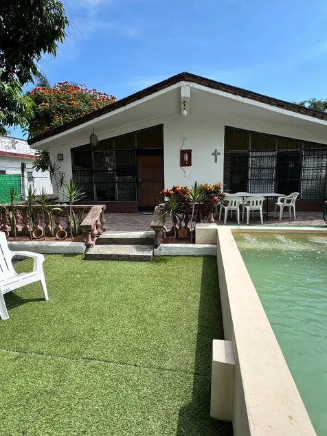 Casa Mango House with pool and jacuzzi bench - Image 1