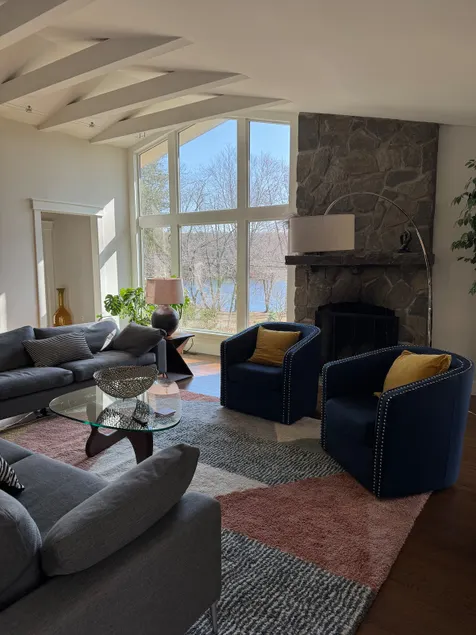 Water View Mid Century Home in Essex CT, 4 Kayaks - Image 1