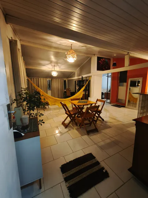 Cozy house in green area Niterói - Image 1