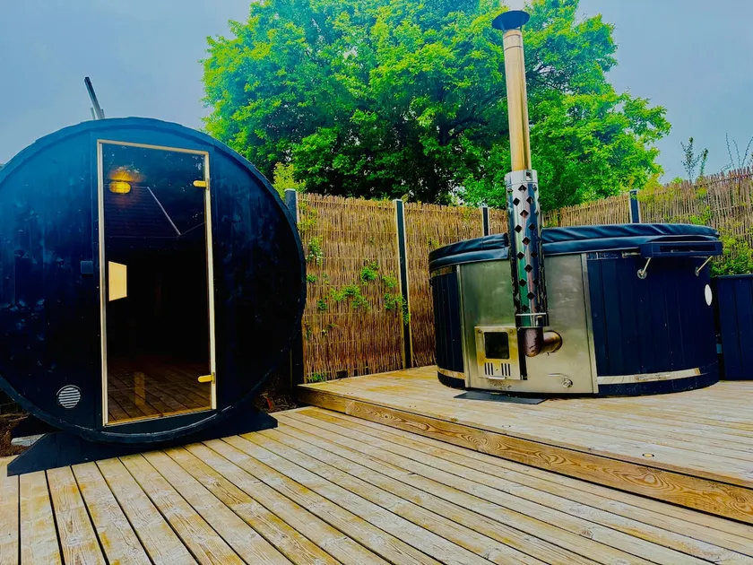 Private Wellness Getaway with Hot Tub & Sauna - Image 1