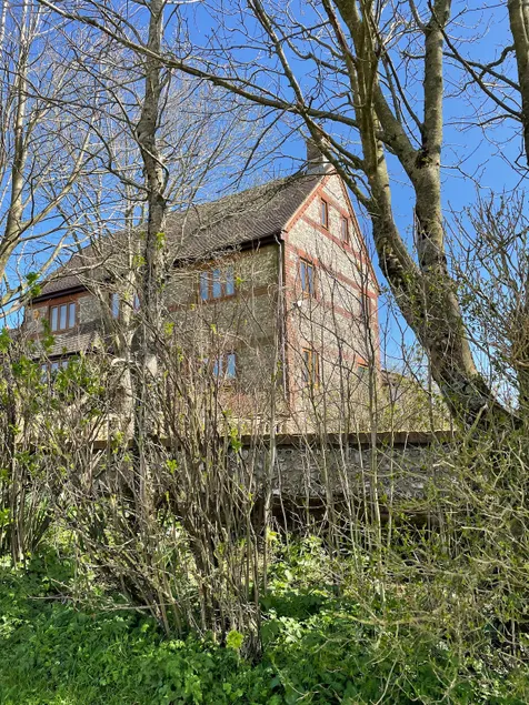Hardy View Farm House - Image 1