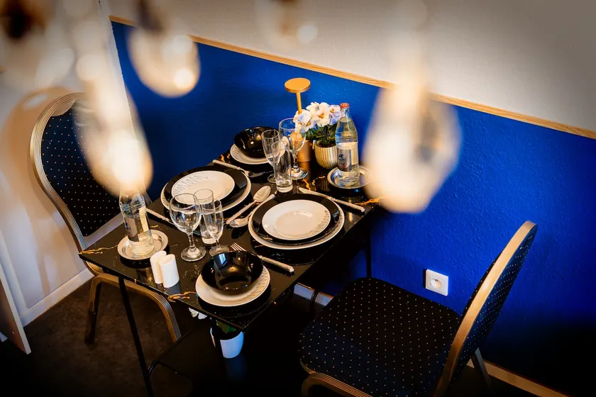 Le Royal • Prestige Apartment + Private Parking - Image 1