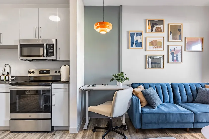 The Barnard: Eclectic • WFH Desk • Gym • W/D% - Image 1