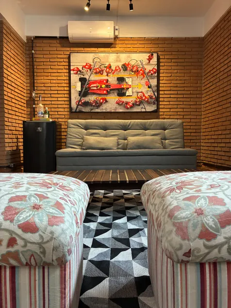 Loft with Air Conditioning in Downtown (6x interest-free) - Image 1