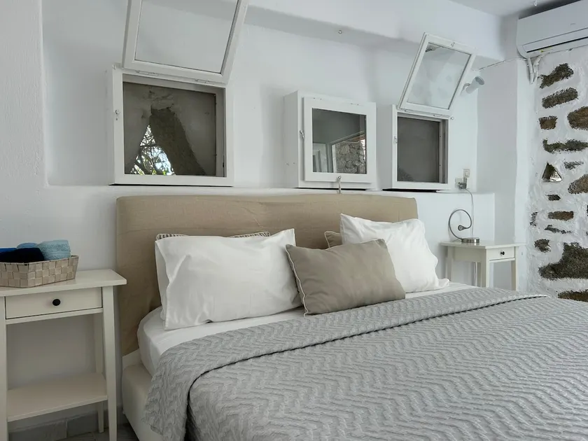 Mykonos town love nest - Image 1
