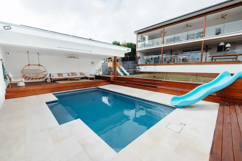 Whiting Cove - Luxury lake views, heated pool, spa - Image 1