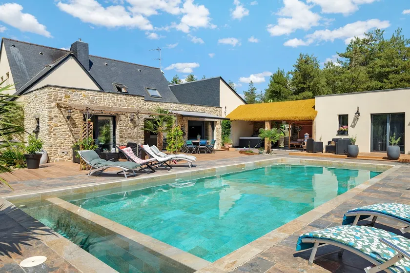 Voll ausgestattete Villa mit Pool, Whirlpool und Terrasse | Gartenblick | Perfekt für die Arbeit von Zuhause - Image 1