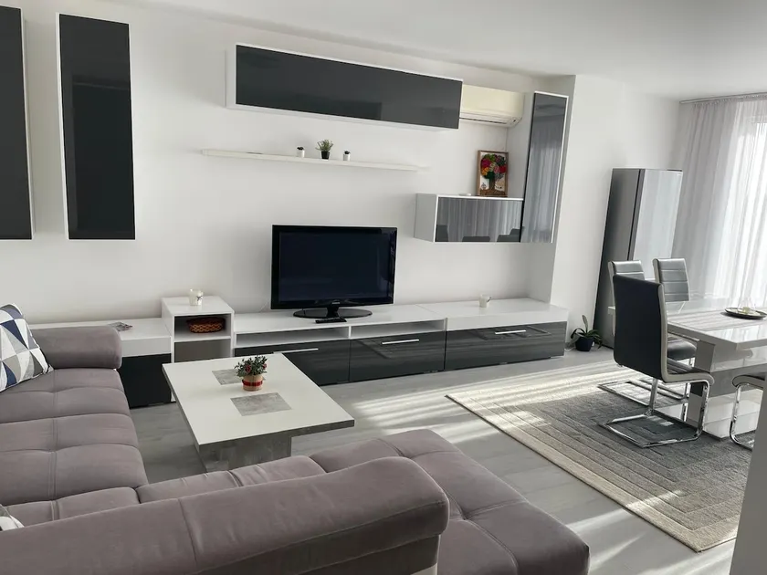 Vera's Apartment - Image 1