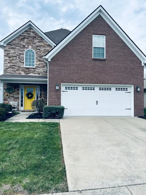 Spacious ~ Clean ~ Outdoor Patio ~ Near Horse Park - Image 1