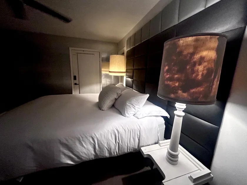 Private Entrance room/Studio - Image 1