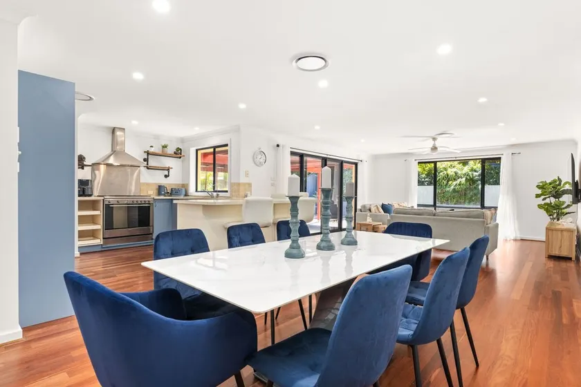 Topsy Turvey by Experience Jervis Bay - Image 1
