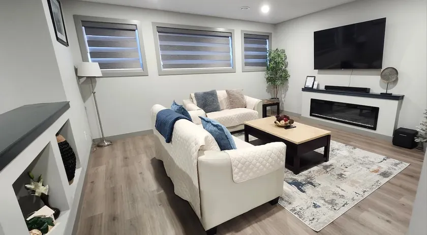 Cozy & Stylish 2BR Apartment -BW - Image 1