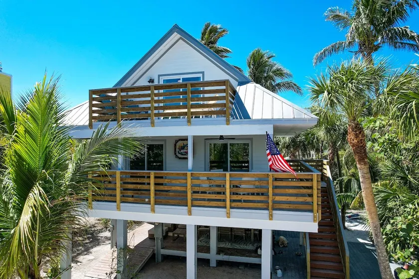 2/2 SandDollars, CLUB, Boat Slip - Image 1