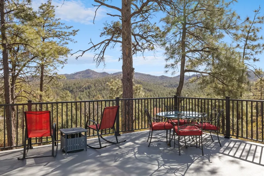 Ponderosa Retreat - Image 1