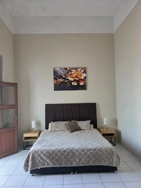 Fantastic spacious accommodation - Image 1