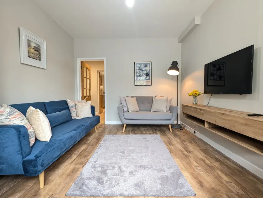 Belfast Basecamp Lisburn Road - Image 1