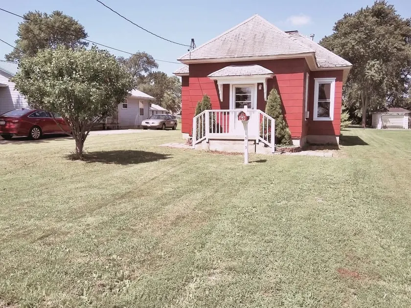 The Red House • Sleeps up to 8 - Image 1