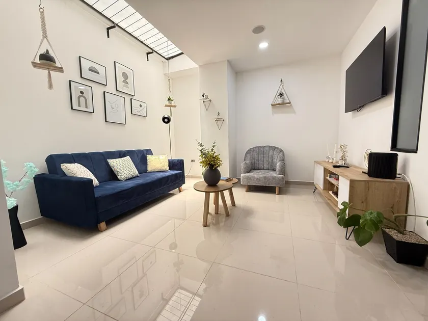 Charming 2 Bedroom Apartment near Mayorca - Image 1